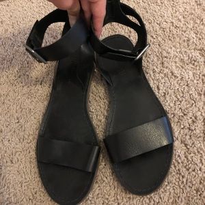 Madewell size 8 black genuine leather sandals